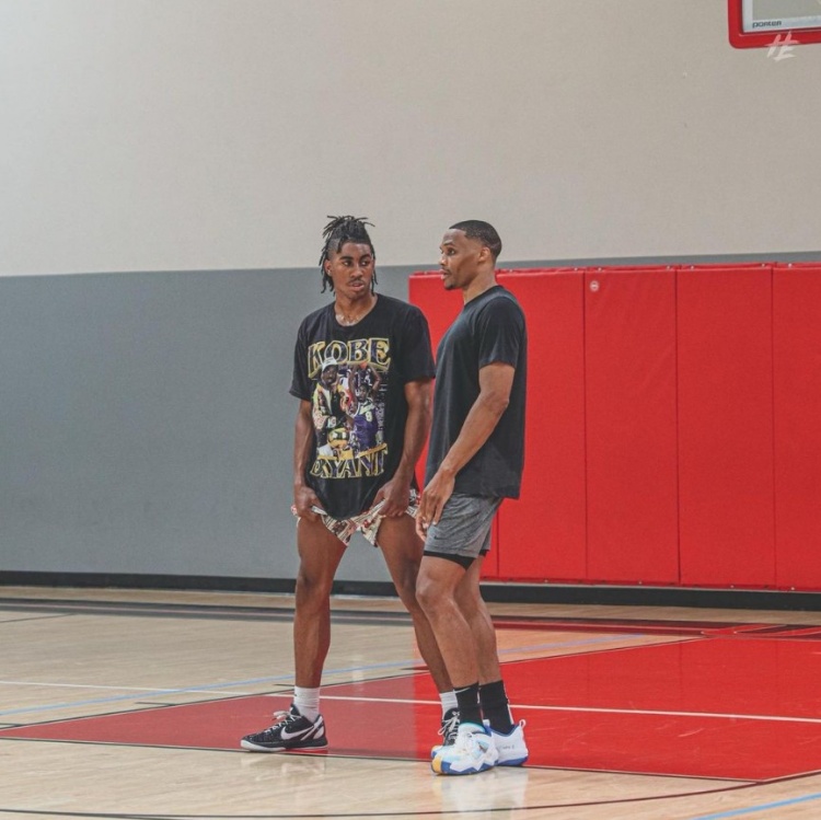 巴萨客战塞尔塔：亚马尔领衔，莱万、拉什福德出战（巴萨做客塞尔塔：亚马尔压阵，莱万与拉什福德上阵）