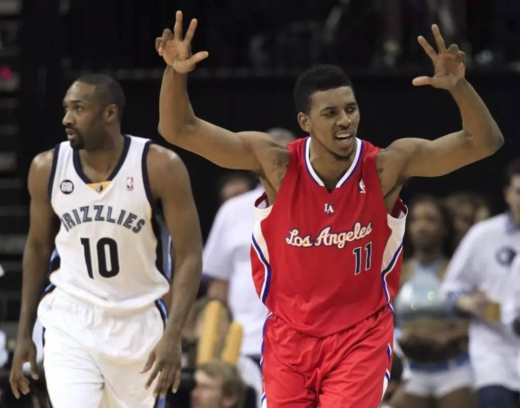 科里纳：既然具备核查条件，为何不能在角球判罚引入VAR？（科里纳质问：既然核查条件已具备，角球判罚为何不启用VAR？）