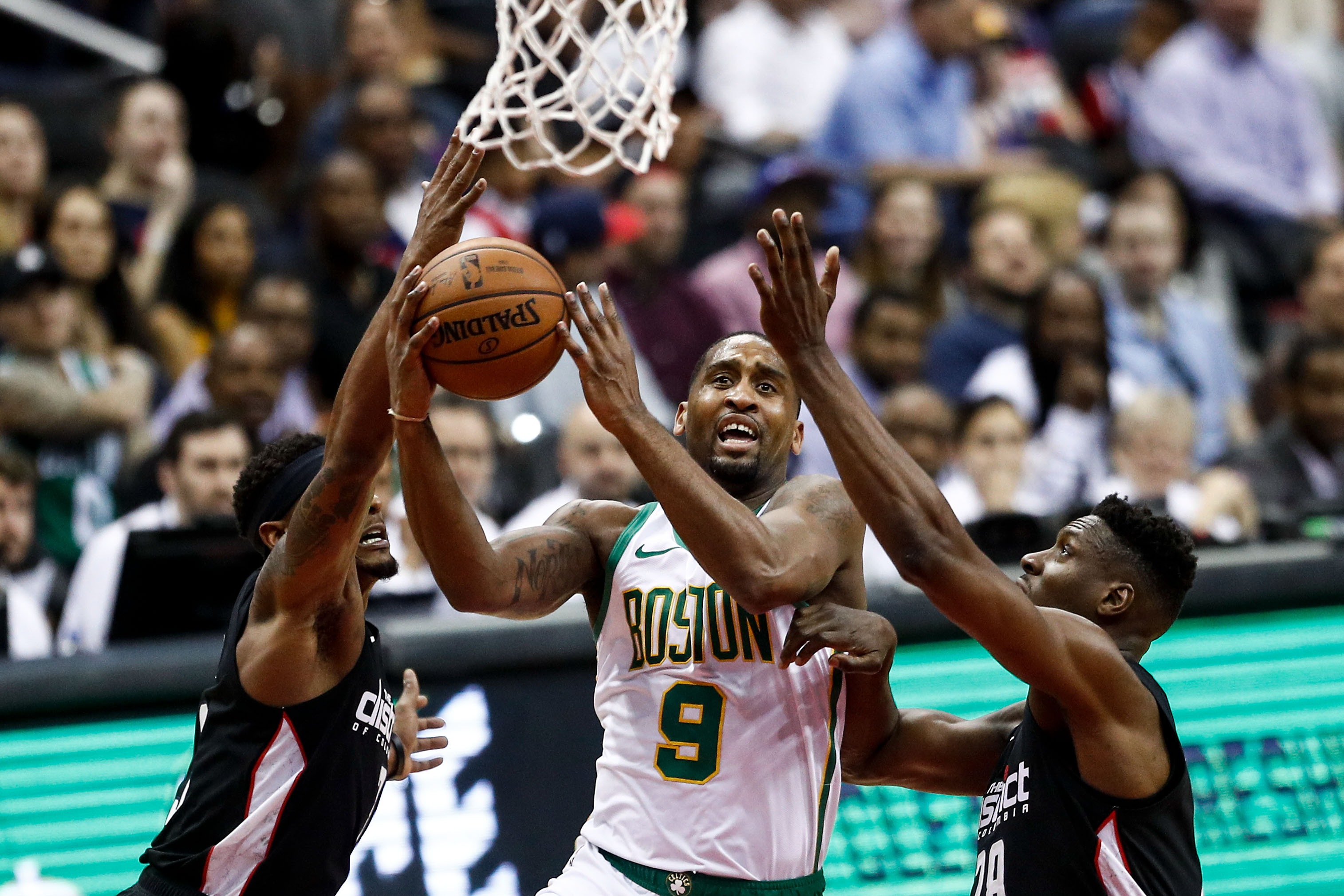 托莫里：在米兰感到被重视和支持；继续努力争取重回英格兰队（托莫里：在米兰备受重视与支持；将持续努力力争重返英格兰队）