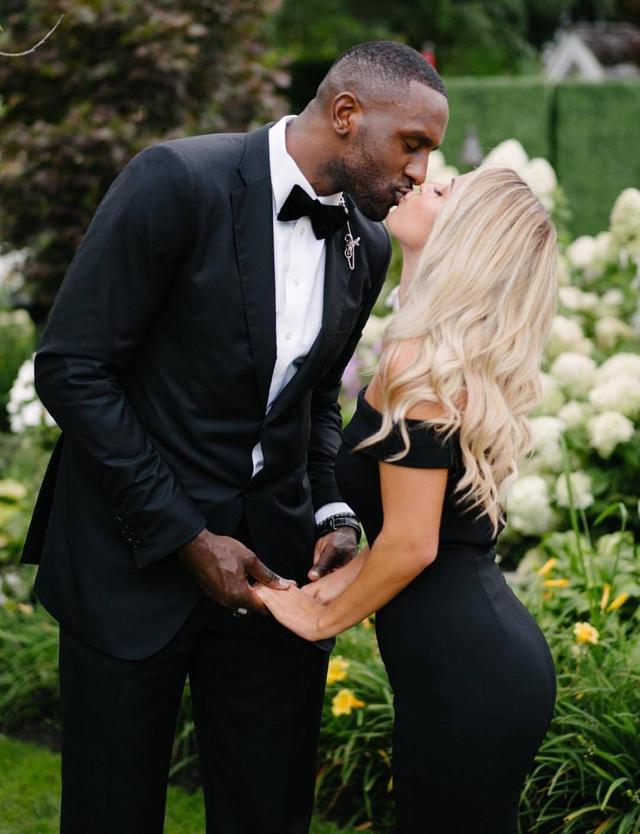 擅打硬仗！曼联对阵上半区球队豪取15分，位列英超球队之首（硬仗之王！曼联对上半区豪取15分，此项数据领跑英超）