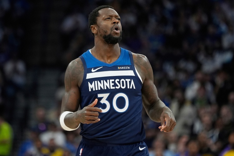 法甲战报：科巴尔点射，迪奥曼德扳平，巴黎FC1-1欧塞尔（法甲速递：科巴尔点球建功，迪奥曼德扳平，巴黎FC1-1战平欧塞尔）