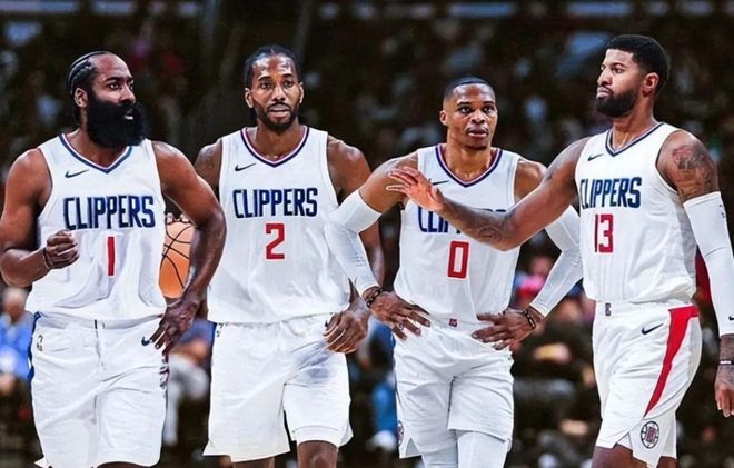 内雷斯重返光明球场 （内雷斯重回光明球场）