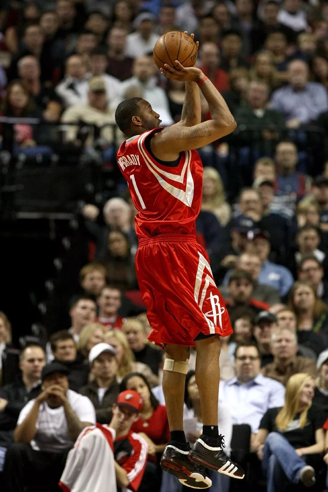 NBL第12轮看点：跳伞蚁挑战苦主凤凰，36人&墨尔本联巅峰对决（NBL第12轮前瞻：跳伞蚁再战苦主凤凰，36人与墨尔本联上演强强对话）